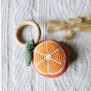 Handgemaakte rammelaar - Sinaasappel oranje